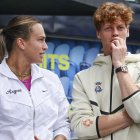 Aryna Sabalenka y Jannik Sinner, antes de un torneo