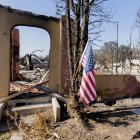 El incendio, uno de los más devastadores en la historia de California, arrasó con más de 9400 estructuras.