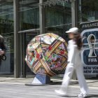 Carteles publicitarios de la Copa Mundial de la FIFA 2026 en un centro comercial de Nueva York