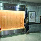 Hall del Walter Reed National Military Medical Center. Imagen de archivo