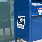 Un buzón del Servicio Postal de los Estados Unidos.