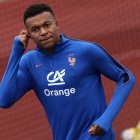 El delantero francés Kylian Mbappé entrenando en Boston