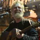 Glen Hansard takes part in the annual Christmas Eve busk in aid of the Dublin Simon Community