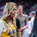 jeanie buss