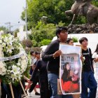 Compañeros de clase de la estudiante española asesinada