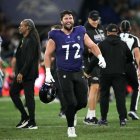 Andrew Vorhees sonríe tras ganar el partido de la NFL frente a los Dallas Cowboys/ Mauro Pimentel