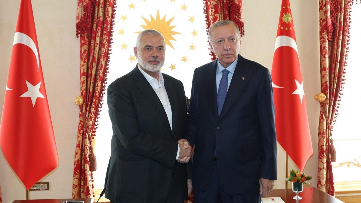Recep Tayyip Erdogan e Ismail Haniyeh en Turquía en abril de 2024
