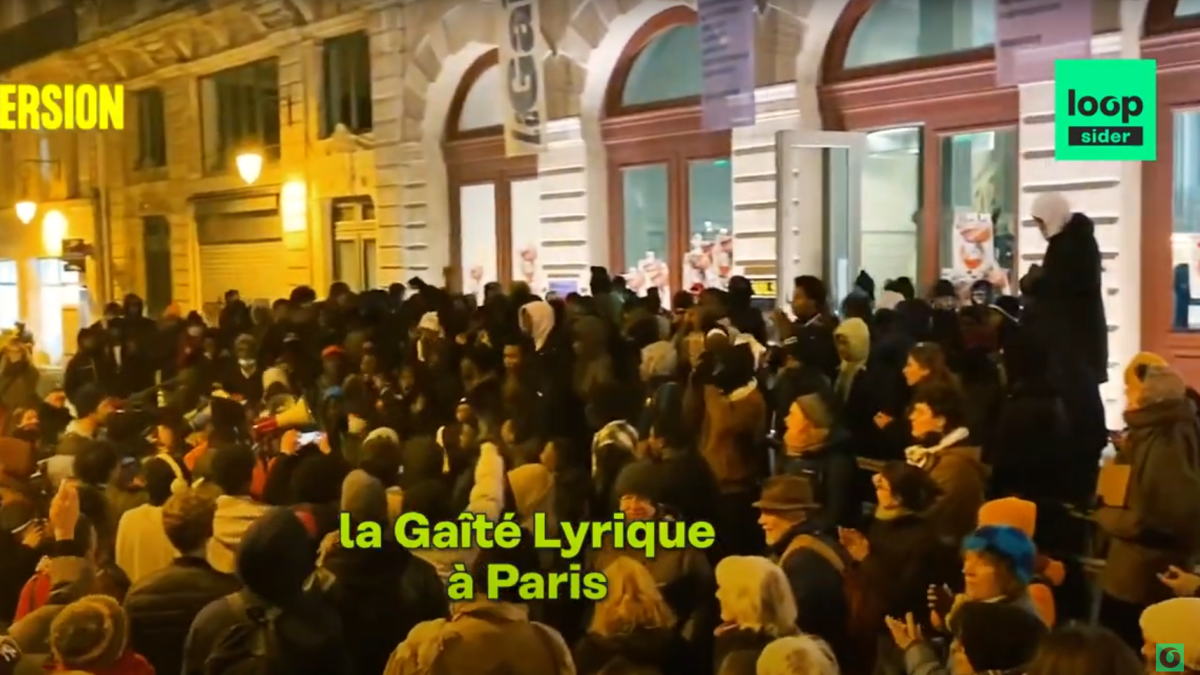 The theater taken over by immigrants