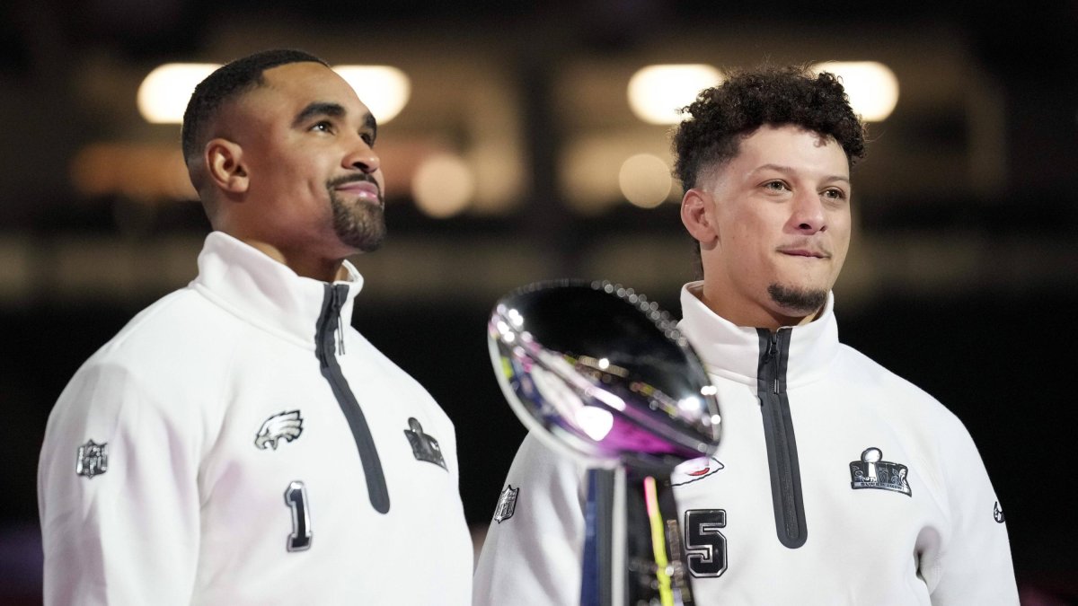 Jalen Hurts and Patrick Mahomes, before Super Bowl LIX
