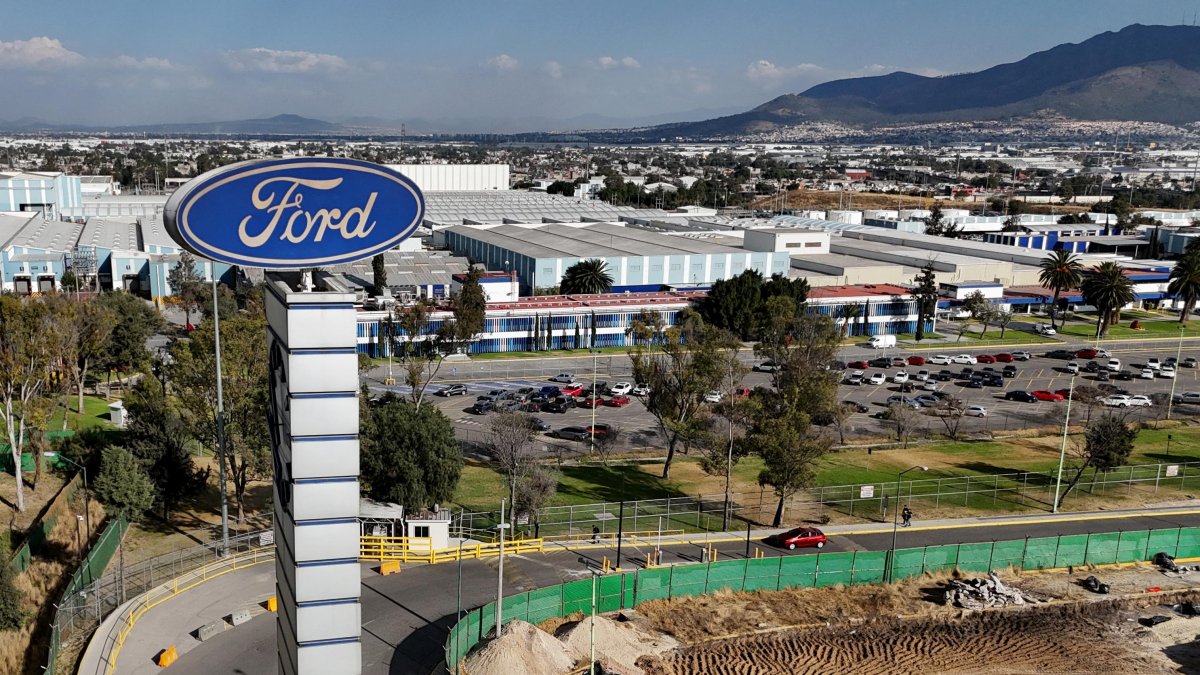 Aerial view of the Ford factory.