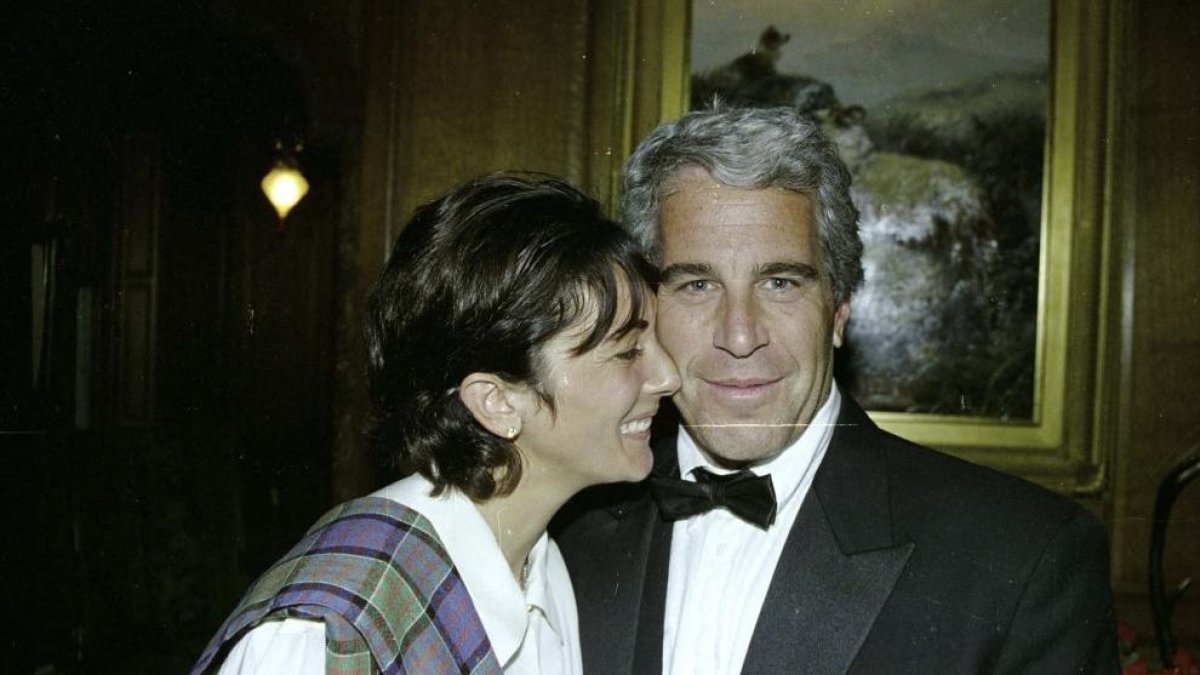 Un juez de Nueva York frena otra vez la publicación de los documentos del gran  jurado de Epstein