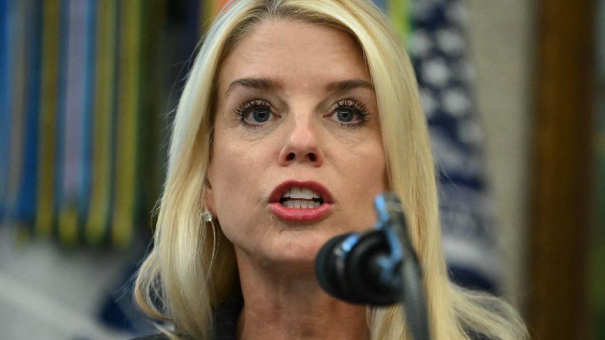 La fiscal general, Pam Bondi