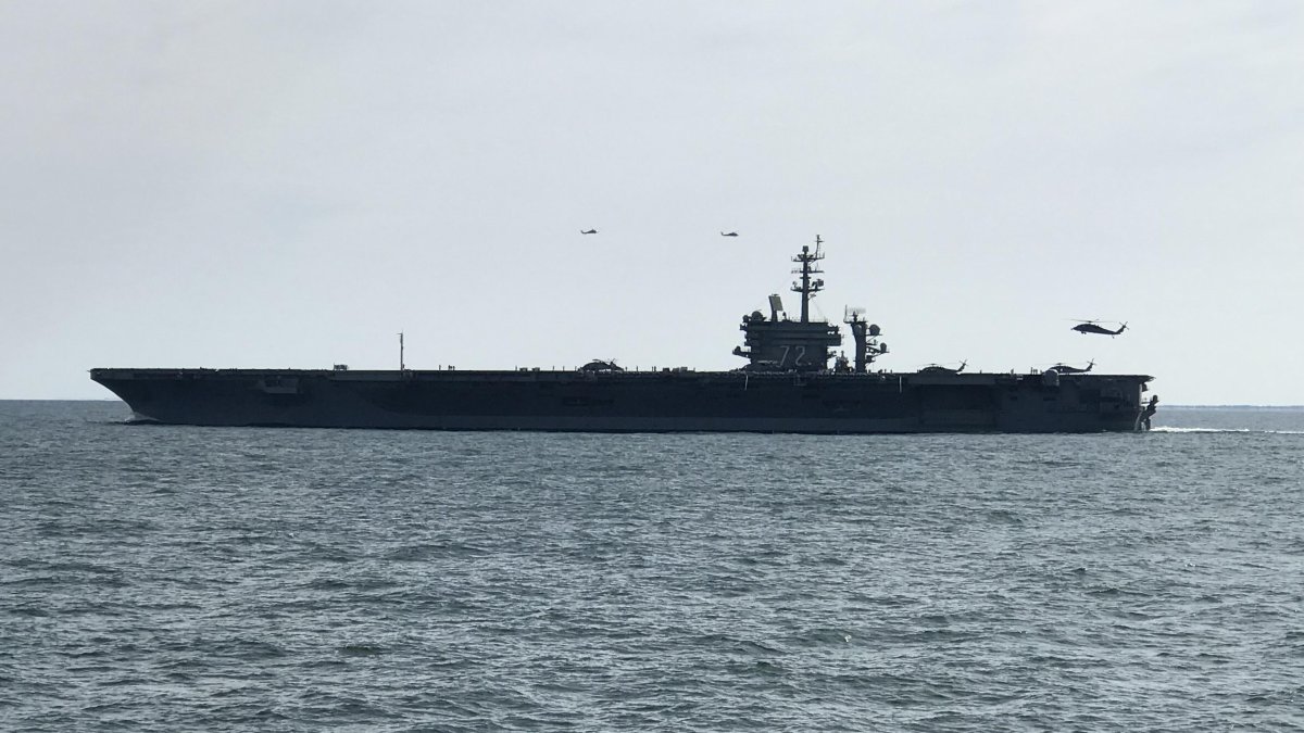 A USS Abraham Lincoln (CVN 72) in 2019