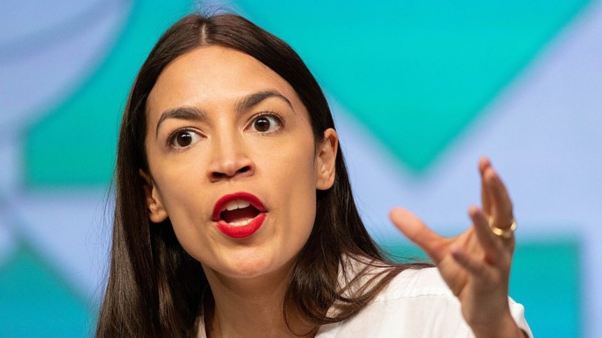 Ocasio-Cortez paints her nails to rebel against the system