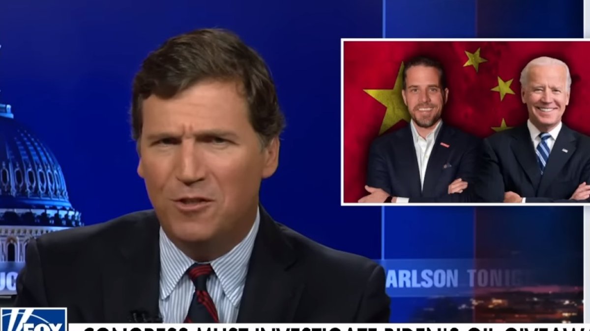 Tucker Carlson en la cadena Fox News