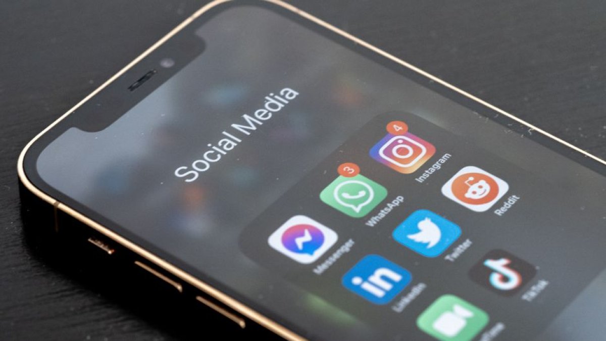 (Social Media Apps/ Flickr)