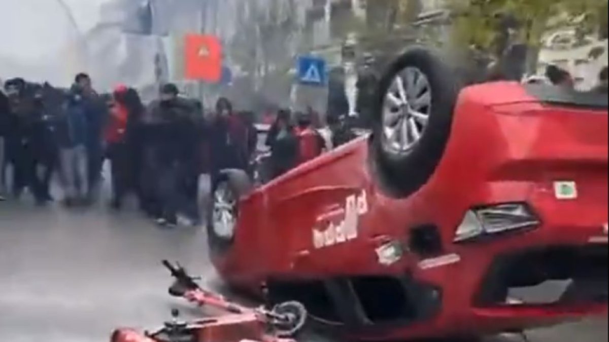 (Captura de video/ The Away Fans)