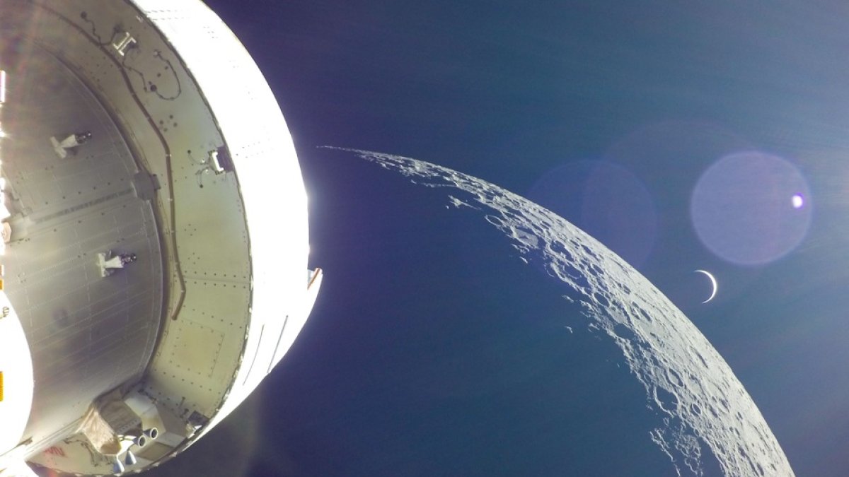 El lado oscuro de la luna / NASA.