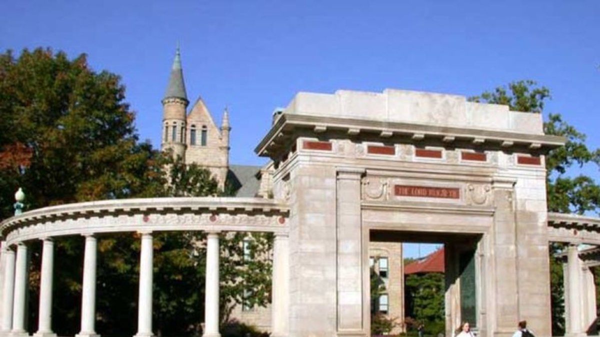 (Wikimedia Commons).