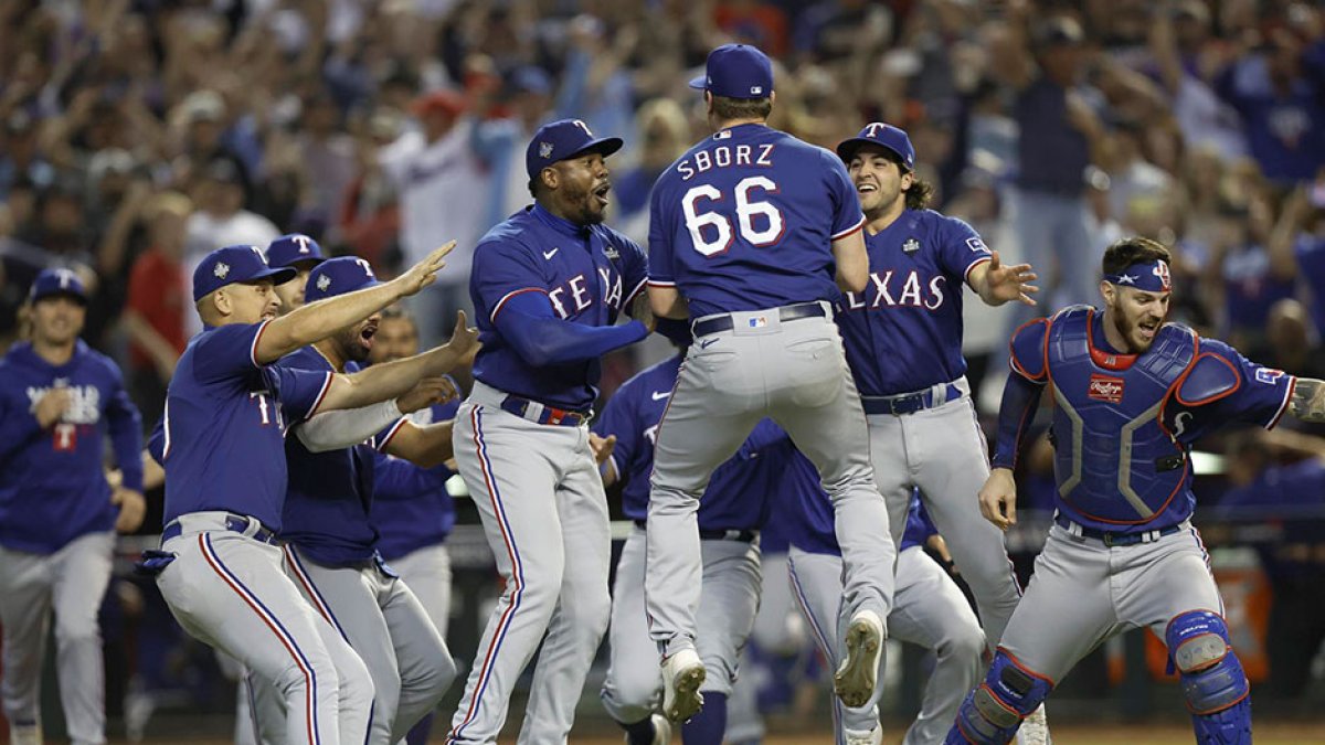 Jugadores de los Texas Rangers | EFE/EPA/John G. Mabanglo
