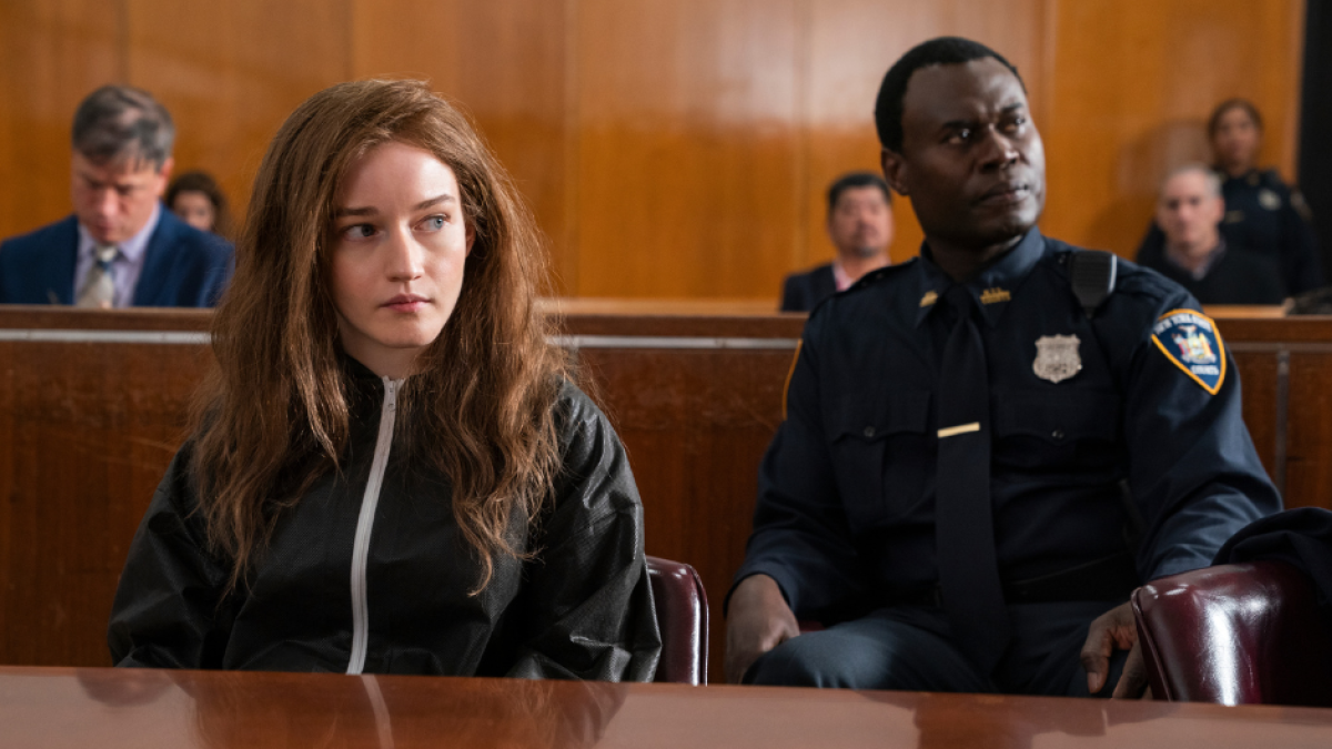 Julia Garner es Anna Sorokin en la serie de Netflix, 'Inventing Anna' (Archivo / Netflix).