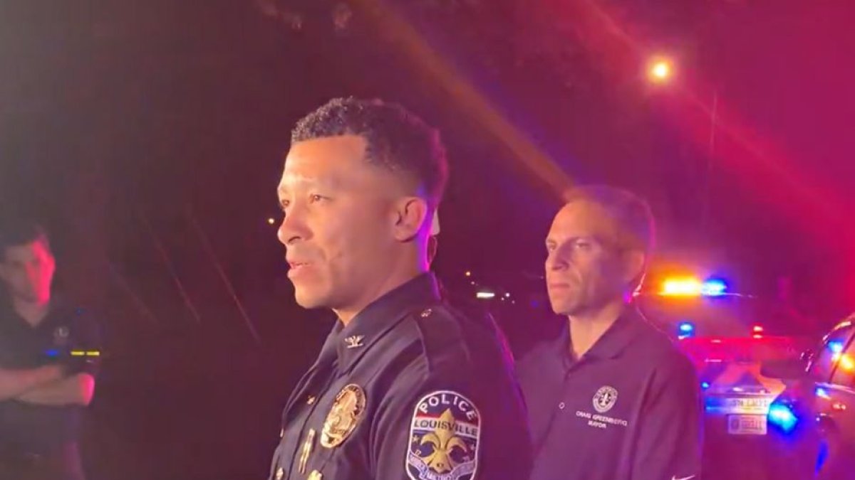 ( @nextleavell / Twitter)