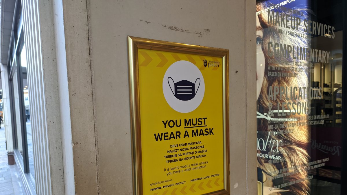 Mascarillas; Jèrriais janne; Wikimedia Commons