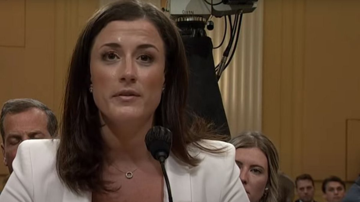 Cassidy Hutchinson: los republicanos exigen explicación por cambios sustanciales en su testimonio ante el Comité que investigó el 6 de enero | Captura de pantalla YouTube  Washington Post