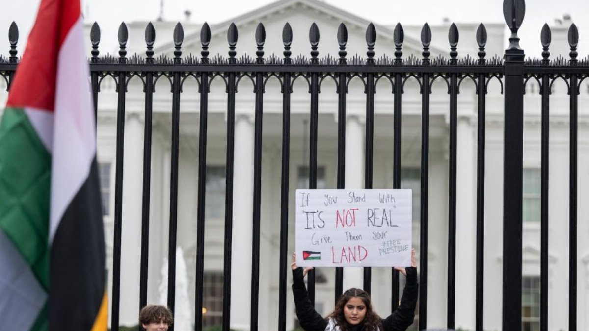 Imagen de archivo de una manifestación pro-Palestina frente a la Casa Blanca ()