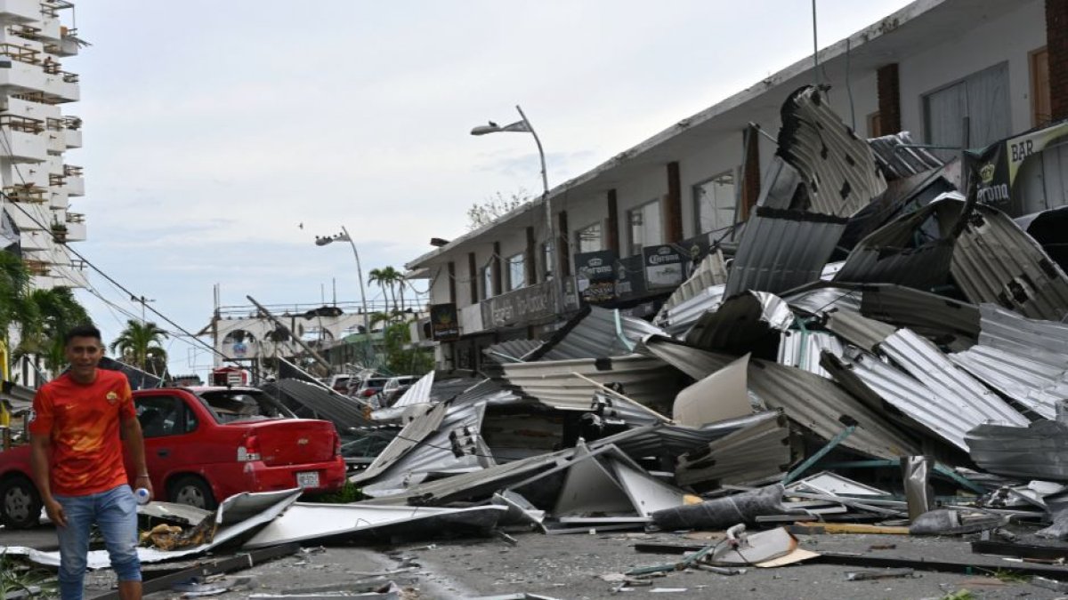 Acapulco continúa buscando desaparecidos y esperando la ayuda federal tras el paso del huracán Otis | Cordon Press