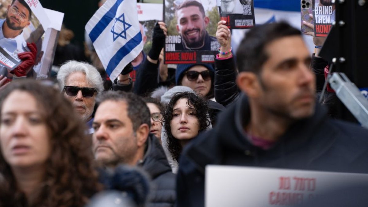 Demonstration in favor of hostage release.