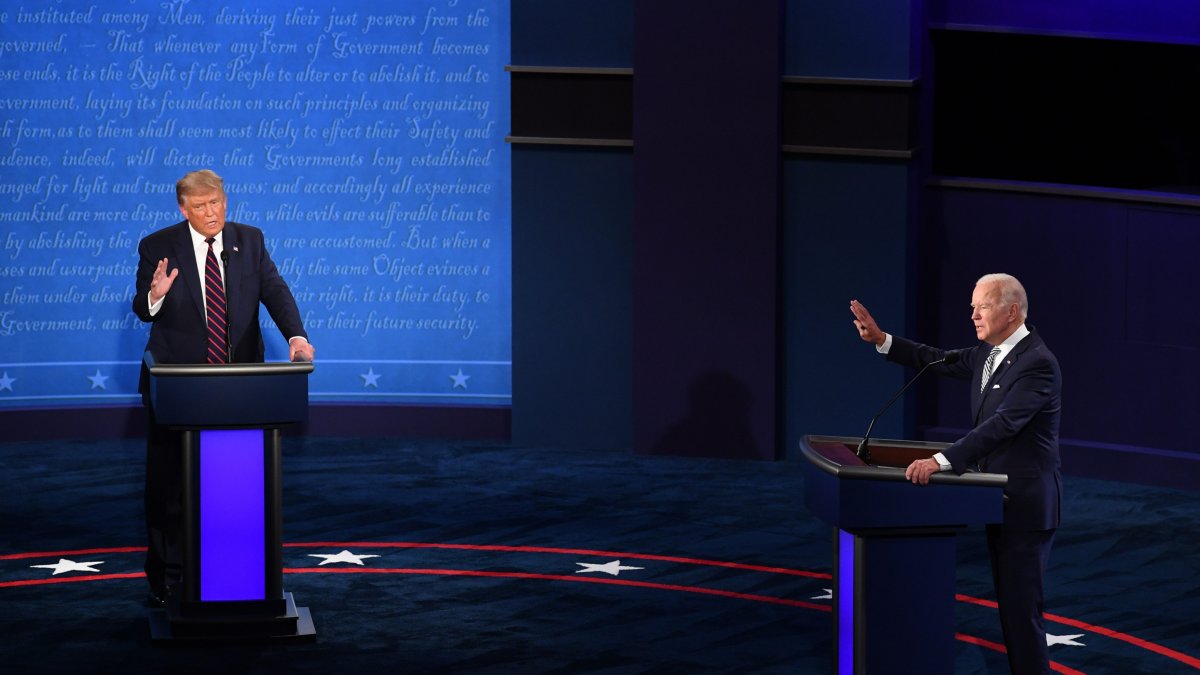 Trump y Biden, durante un debate presidencial en 2020.