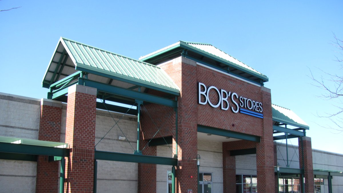 Imagen de archivo realizada en 2011 de una tienda Bob's Store situada en Shoppers World, Framingham, Massachusets