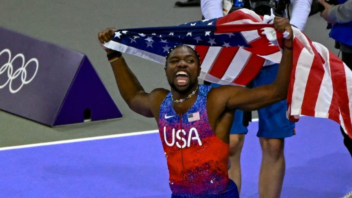 American Noah Lyles celebrating his victory