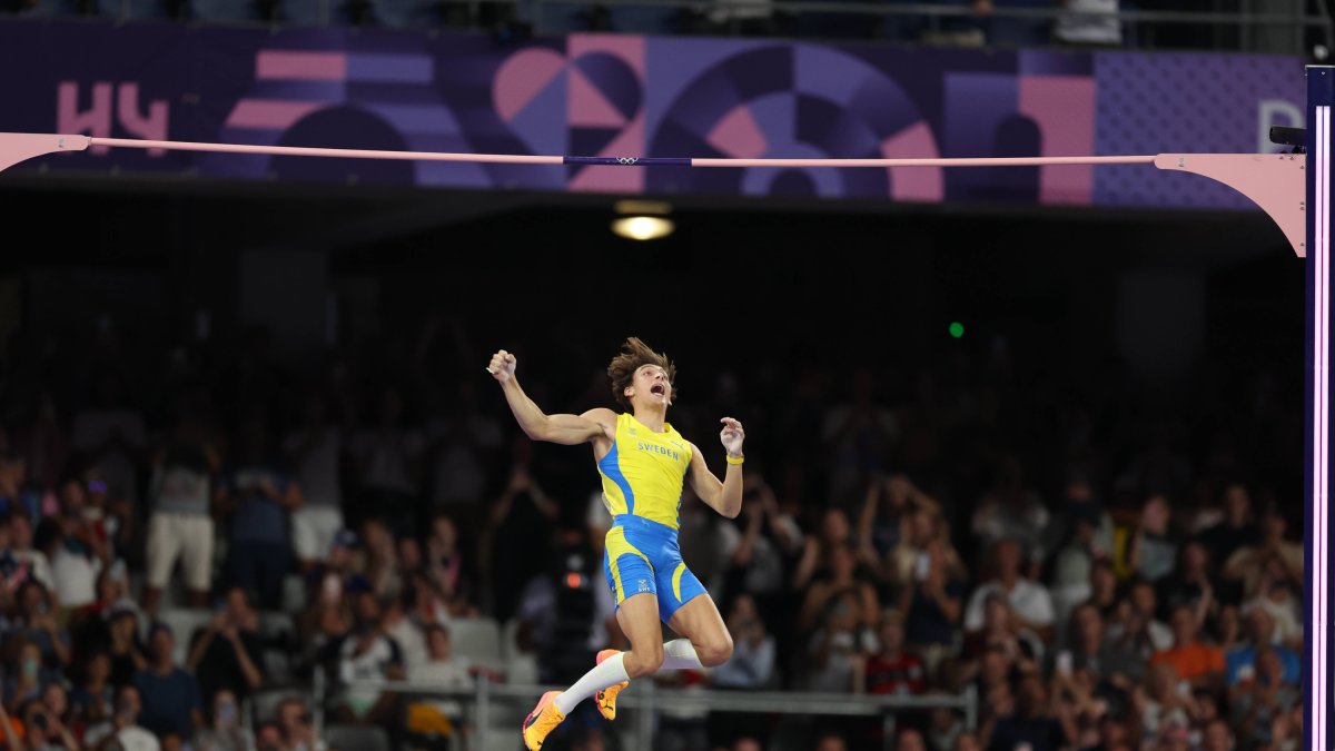 Armand 'Mondo' Duplantis rompe el récord de salto con pértiga