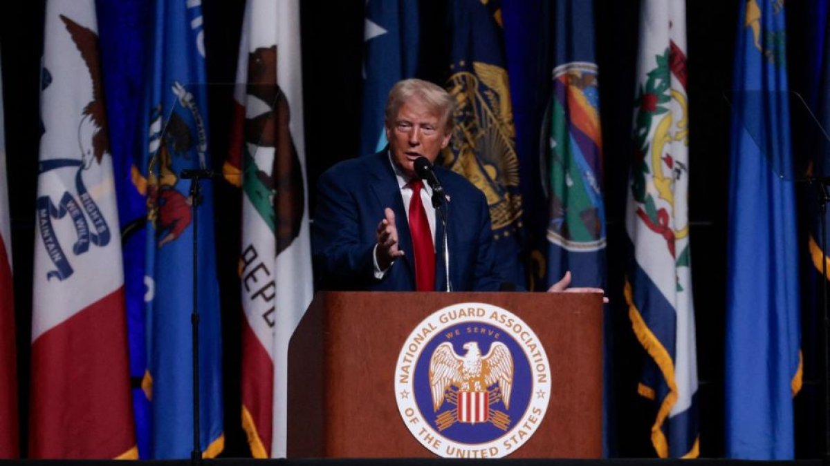 Donald Trump en la 146ª Conferencia y Exposición General de la Asociación de la Guardia Nacional de los Estados Unidos en Detroit.