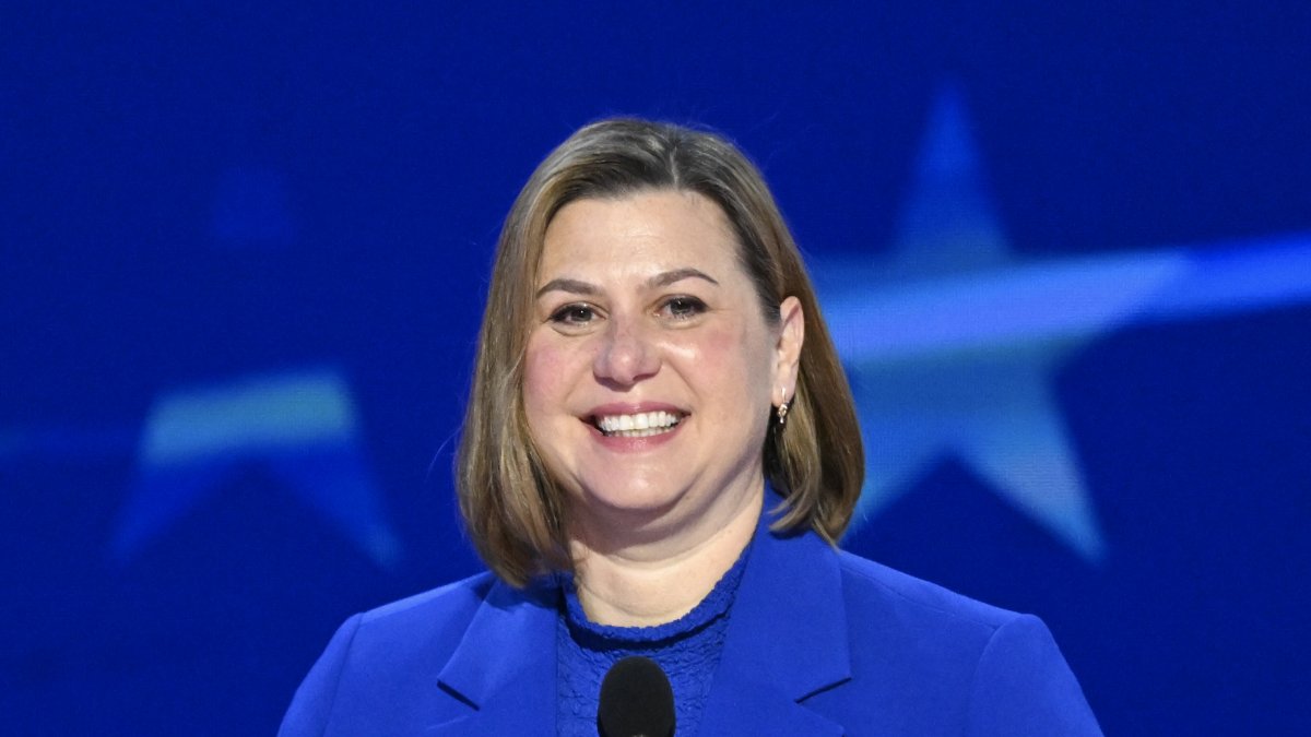 Slotkin compite con el republicano Mike Rogers por el escaño del Senado en Michigan/ Mandel Ngan