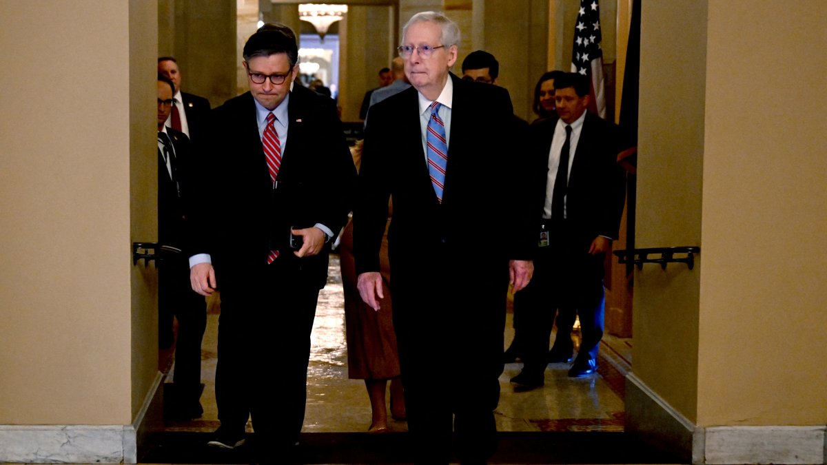 McConnell apuntó contra la Casa Blanca y dijo que 