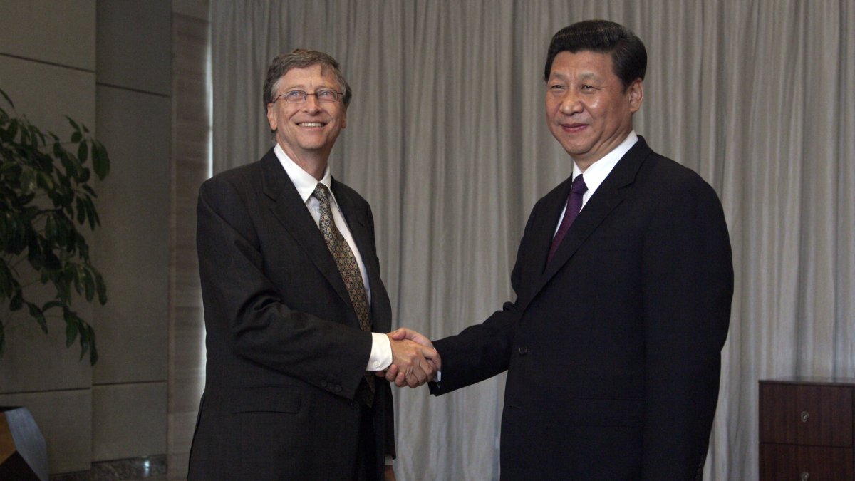 Bill Gates and Xi Jinping, in 2013
