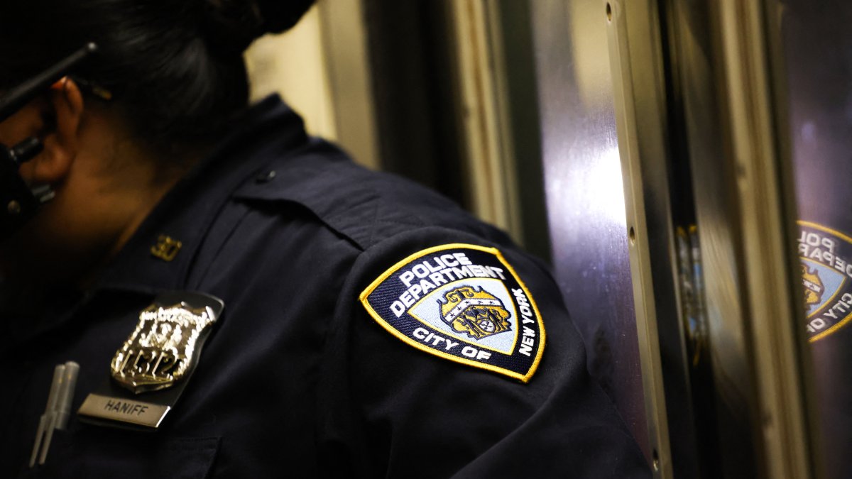 NYPD / Charly Triballeau.