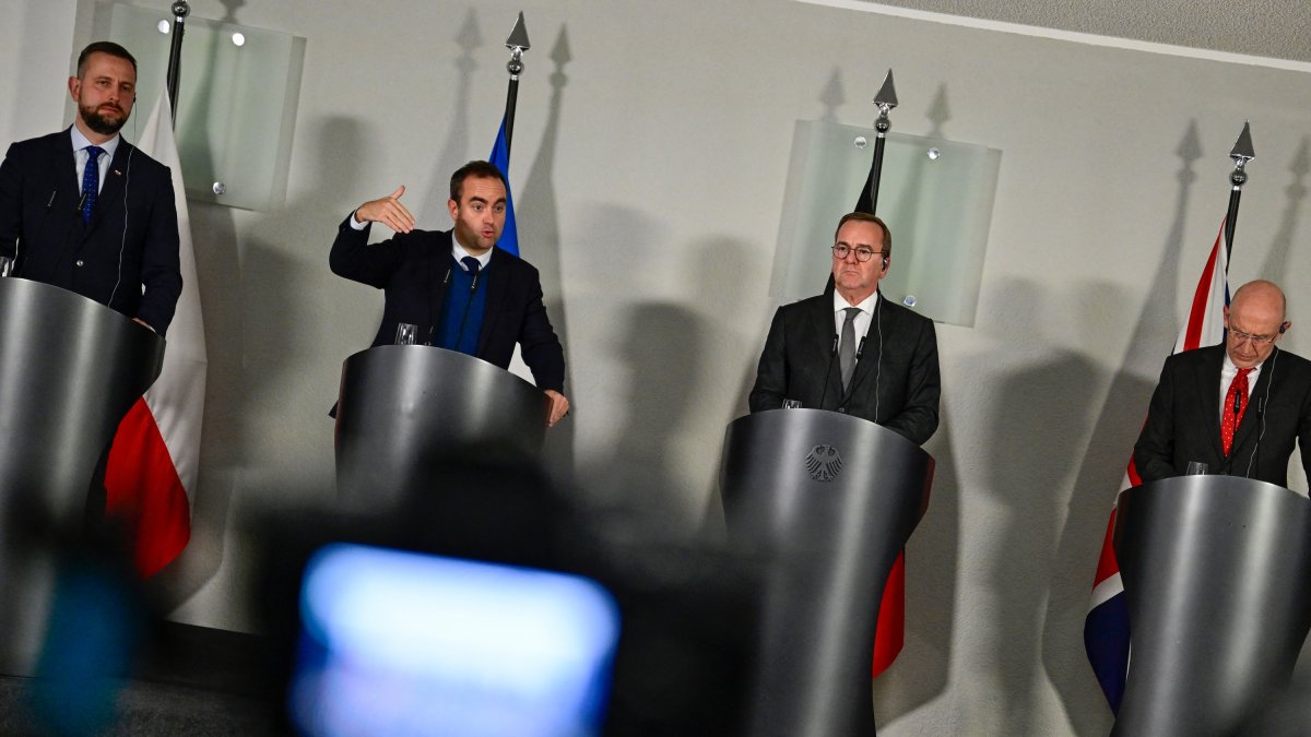 Los ministros de Defensa de Reino Unido, Alemania, Francia y Polonia