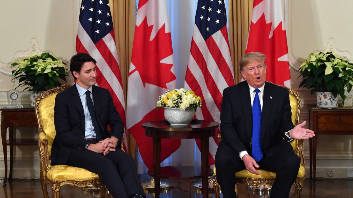 Encuentro entre Trudeau y Trump en una foto de archivo.