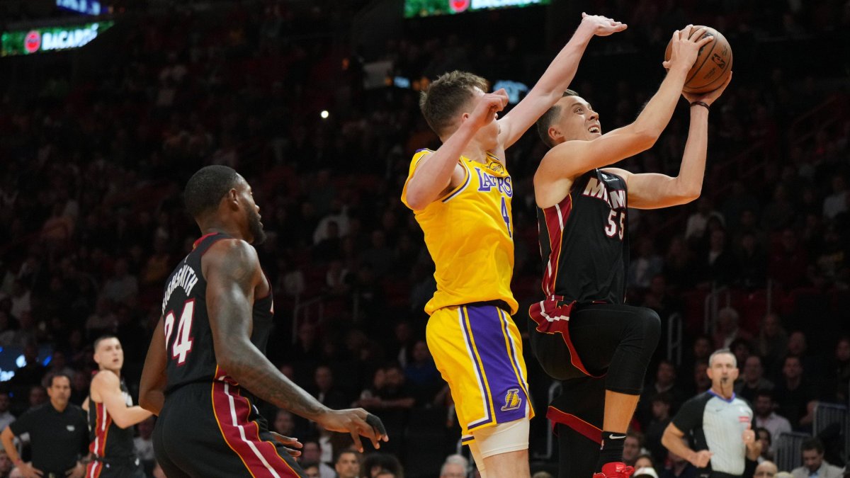 Heat forward Duncan Robinson (55) outrebounded Knecht (4).