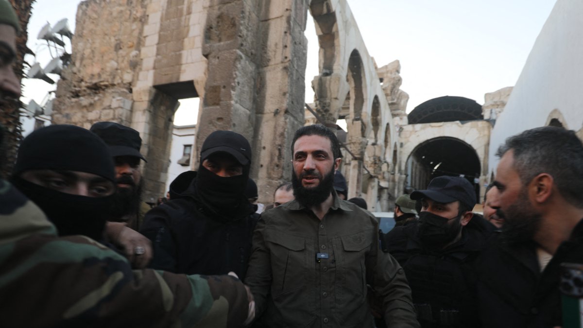 Rebel leader addresses citizens from Damascus.