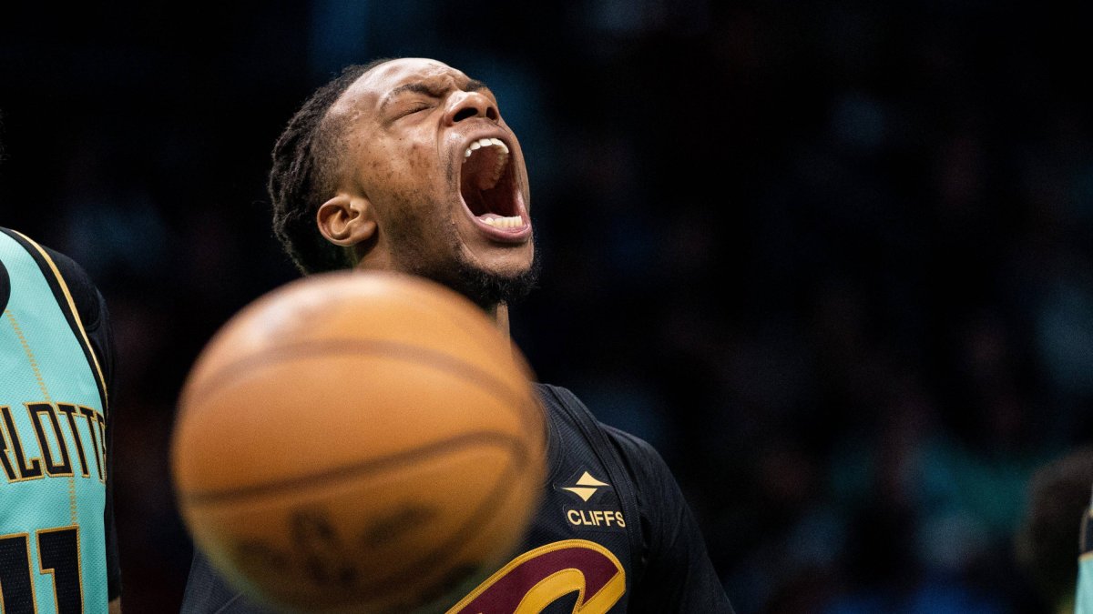 Darius Garland yells during a Cavaliers game.
