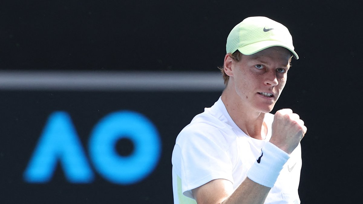 Jannik Sinner derrota a Holger Rune