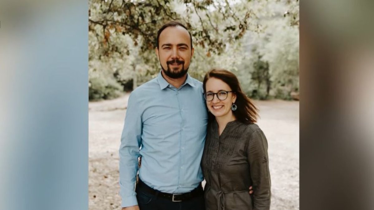 El recién liberado Ryan Corbett y su mujer, Anna Corbett