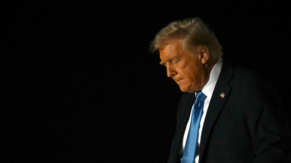 Trump anunció la imposición de aranceles a China, México y Canadá/ Jim Watson