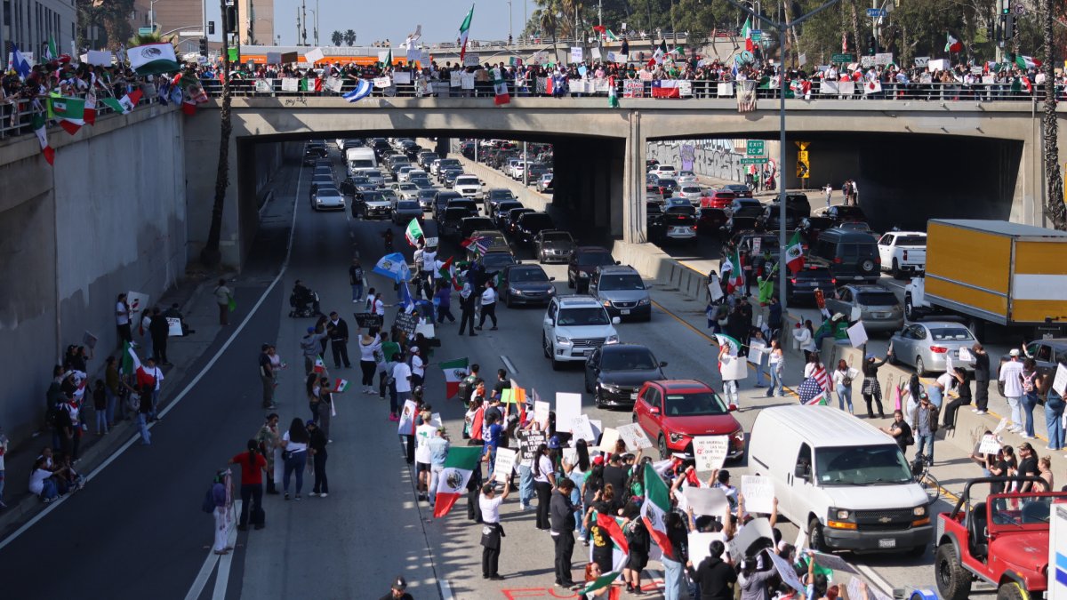 Manifestación contra las políticas migratorias de Trump en California