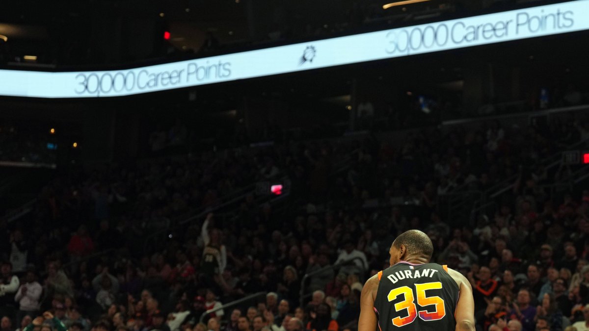 Durant, after reaching 30,000 points